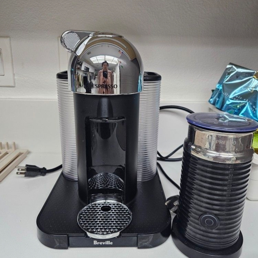 Nespresso Chrome and Black Coffee Machine with Milk Frother - Picture 4 of 4